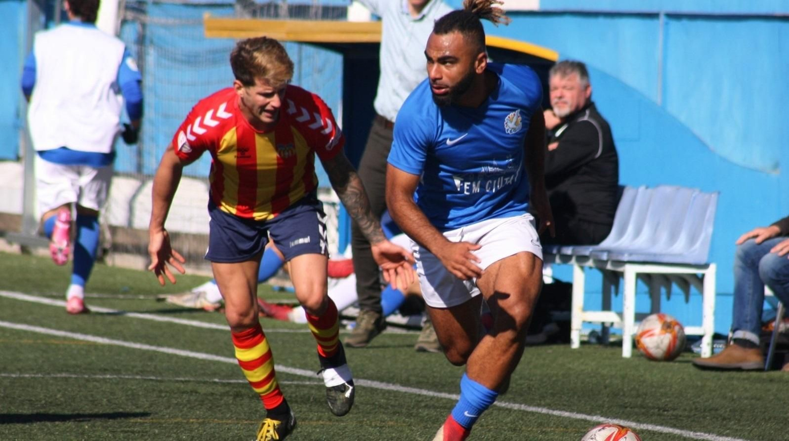 Adrien Awana, durante un partido con el FC Grama.