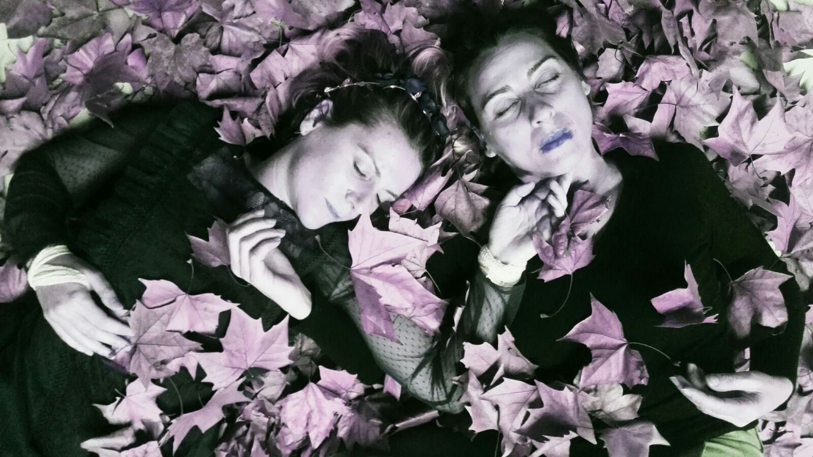 Antonia Gómez y Rebeca Torres, protagonistas de 'Brujas de plata'.