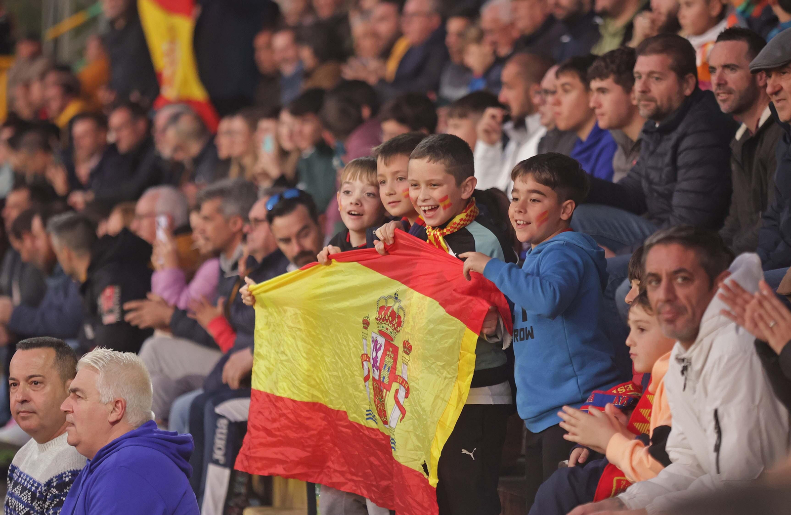 Búscate durante el España - Italia sub-17 celebrado en Los Barrios
