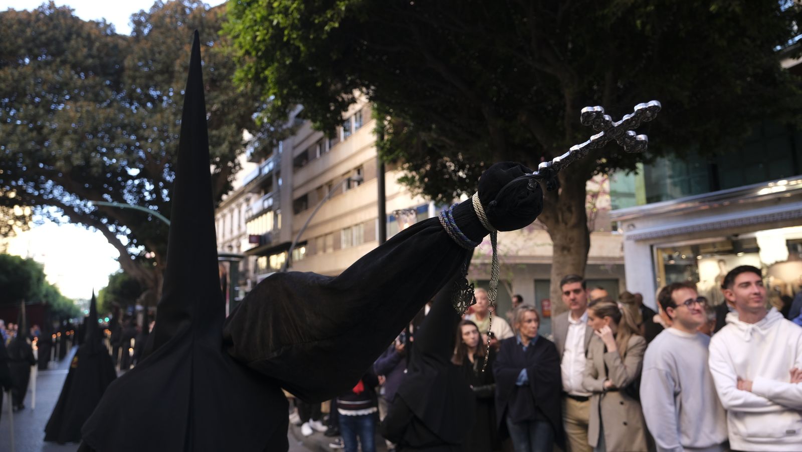 Procesión del Santo Entierro en Almería, en imágenes