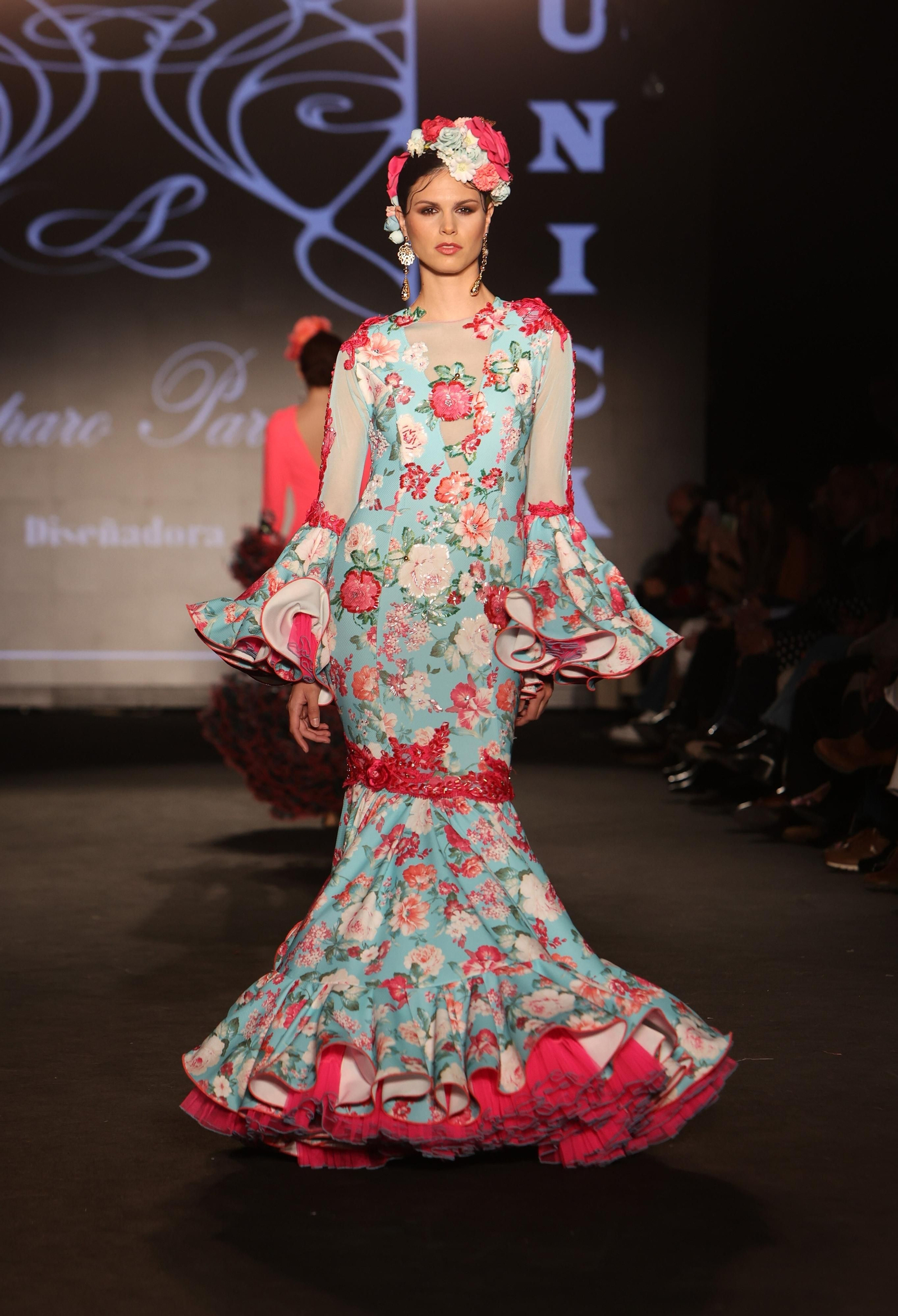 El elegante desfile de la diseñadora malagueña Amparo Pardal en We Love Flamenco 2023