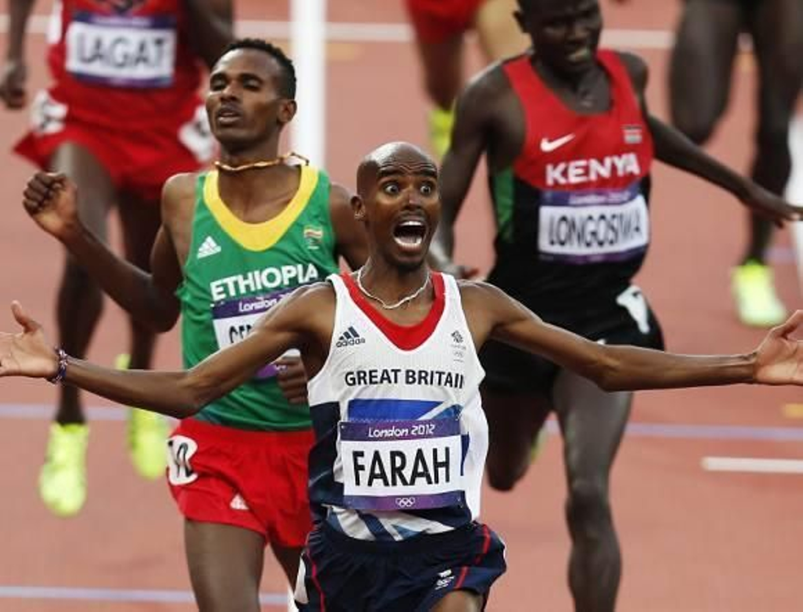 Mo Farah gana la prueba de los 5.000 metros y se convierte en leyenda