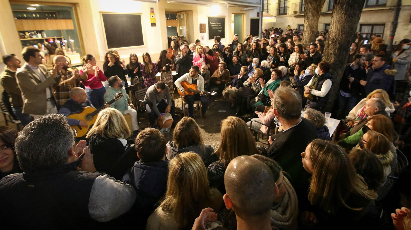 Así se disfrutaron las zambombas el día 6 de diciembre en Jerez