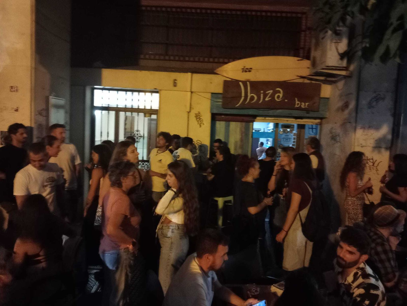 El bar Ibiza de Huelva, en la reapertura de este miércoles.