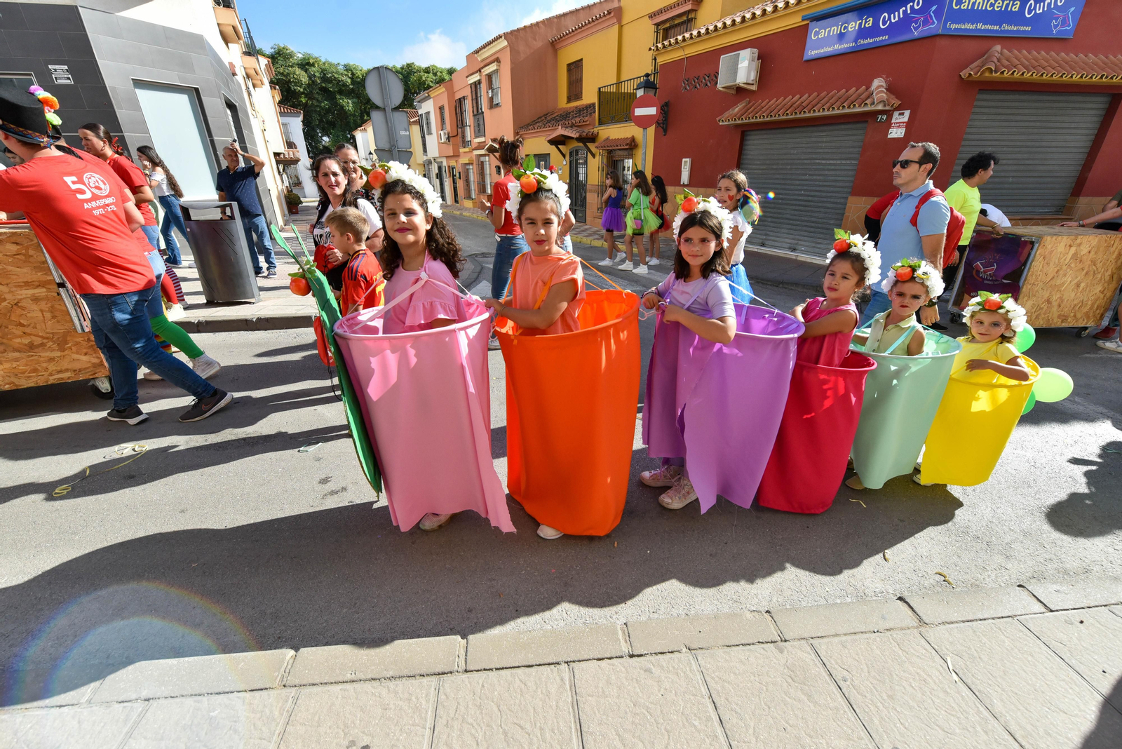 Búscate en las fotos de la cabalgata del Día del Niño en Los Barrios