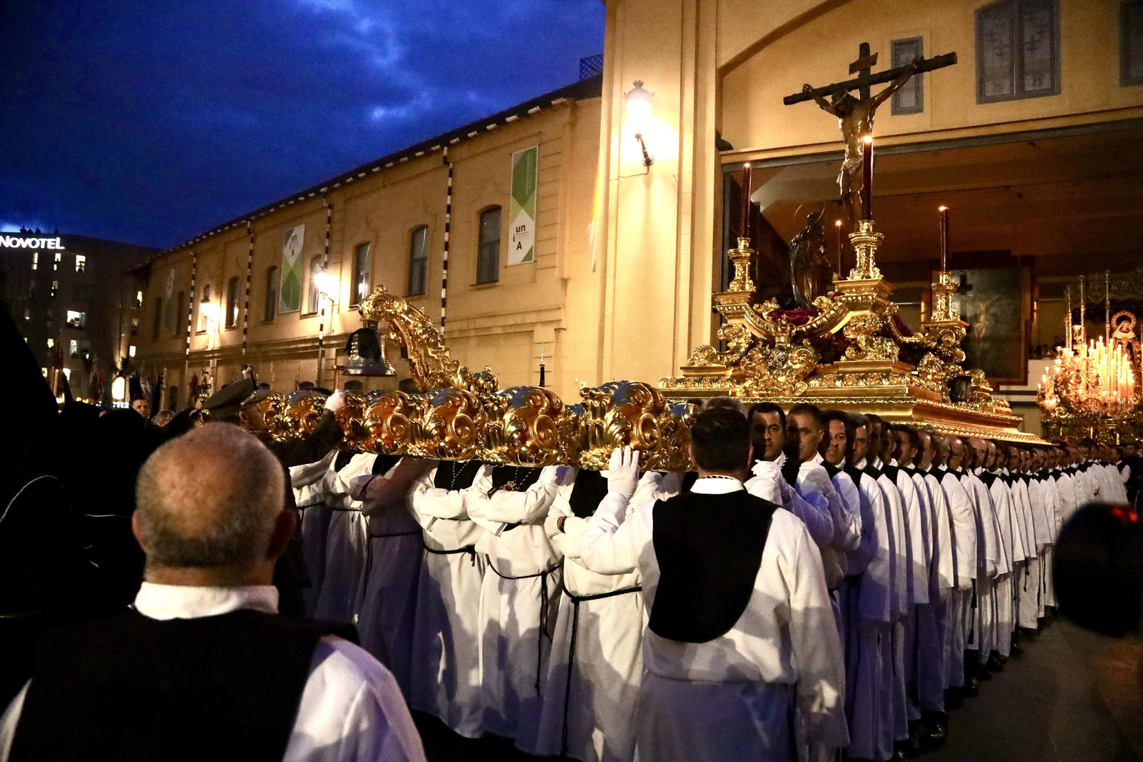 Las fotos de la procesión de Mena con la Legión en el Jueves Santo en Málaga