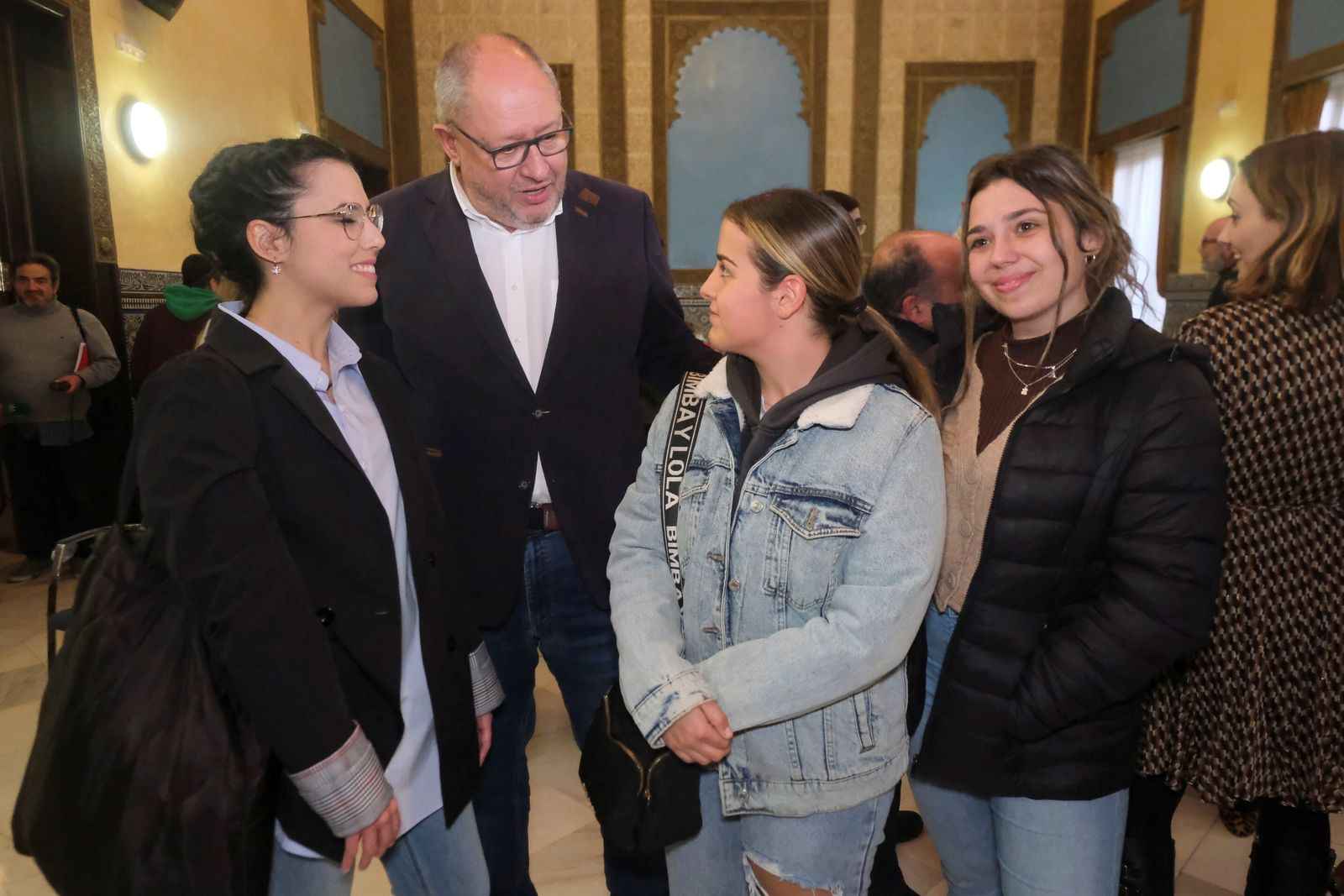 El recimiento a 11 alumnos de Las Palmeras en la Universidad de Córdoba, en imágenes