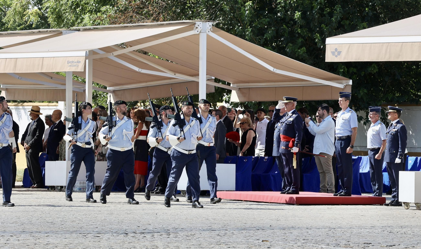 Toma de posesióndel coronel Luis Alberto Parallé