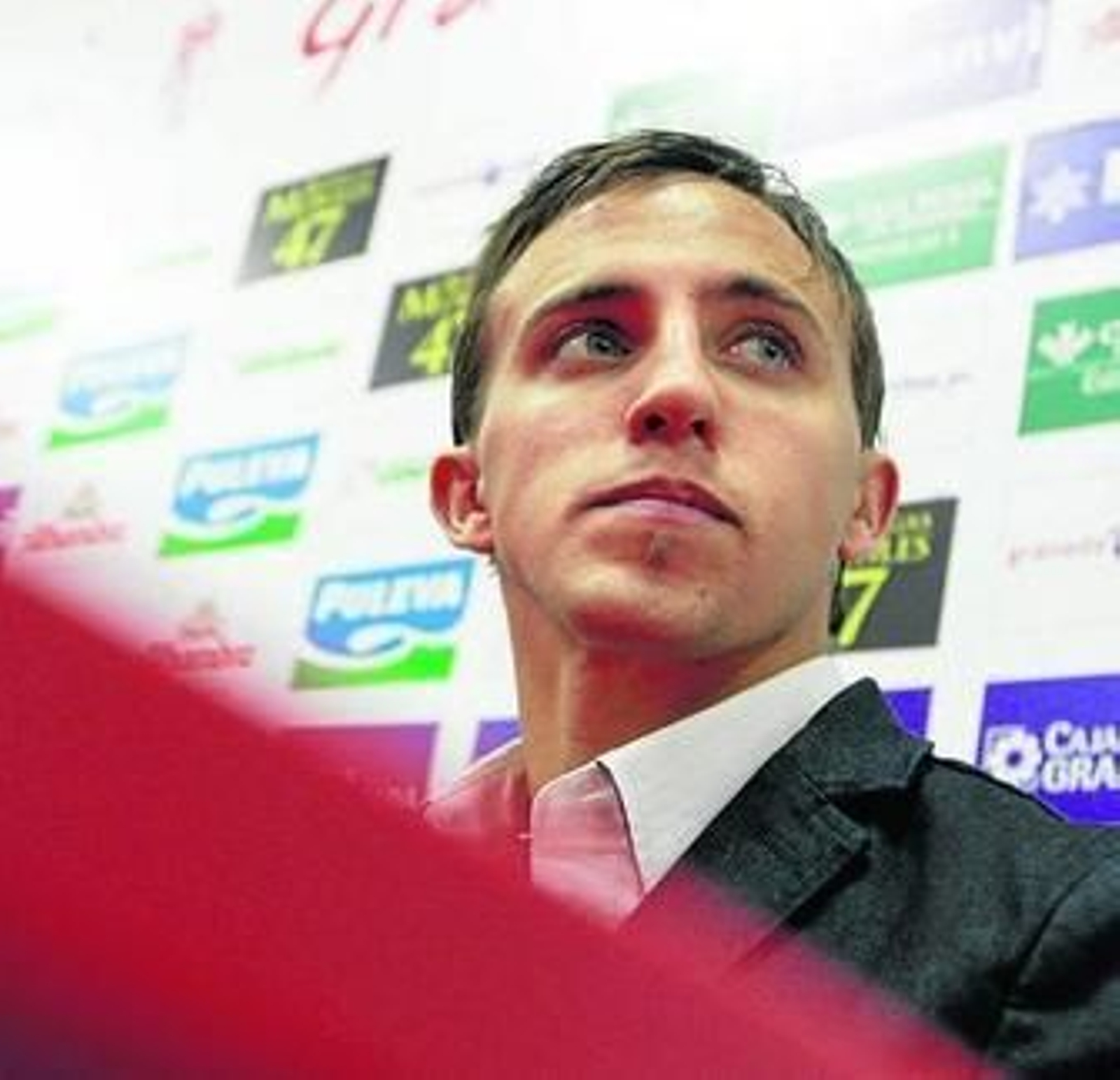 Buonanotte, en la sala de prensa de Los Cármenes.