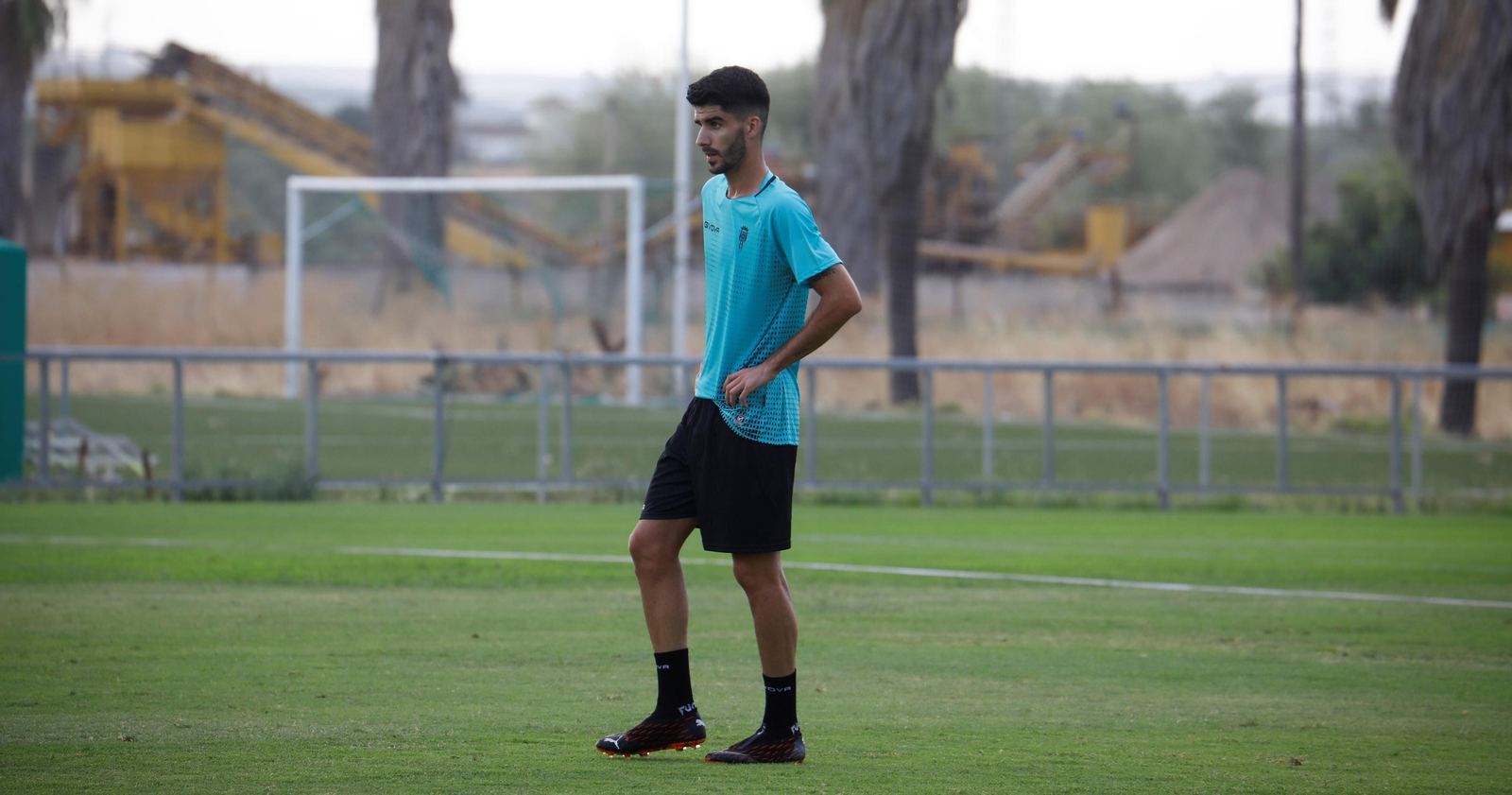 La plantilla del Córdoba CF 21-22, uno a uno