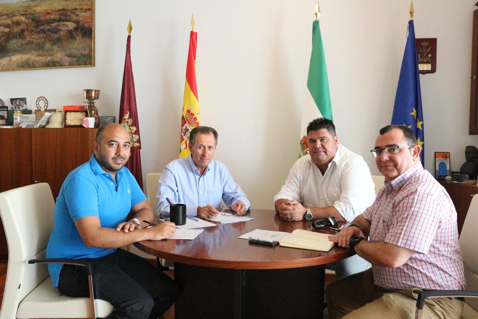 Un momento de la reunión mantenida recientemente en Alcaldía.