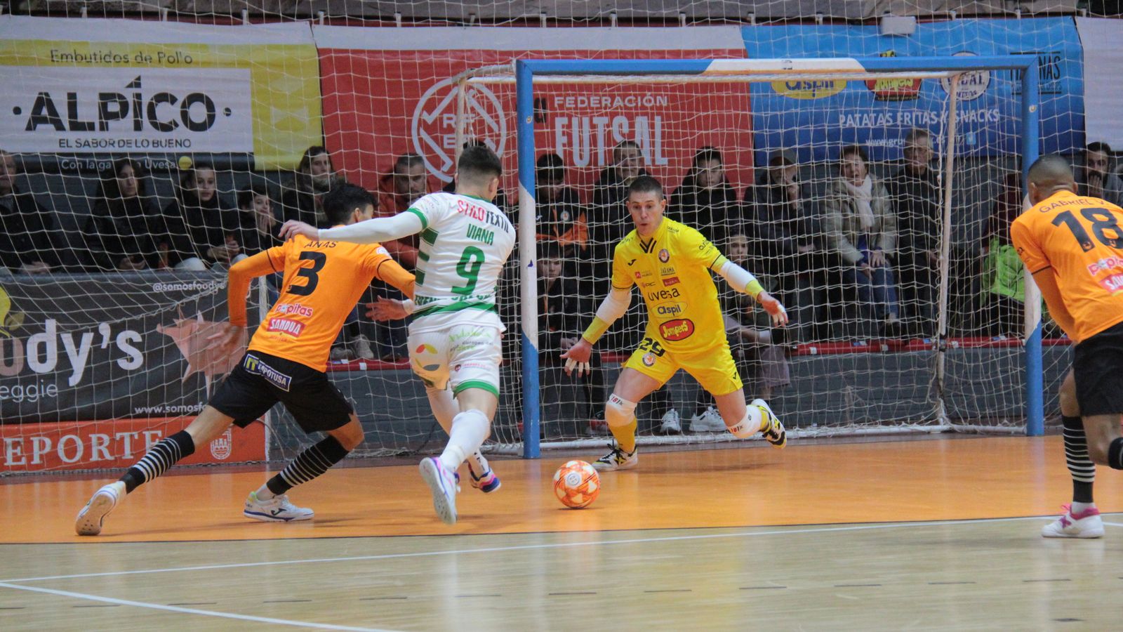 Marcao sale ante la internada de Viana.