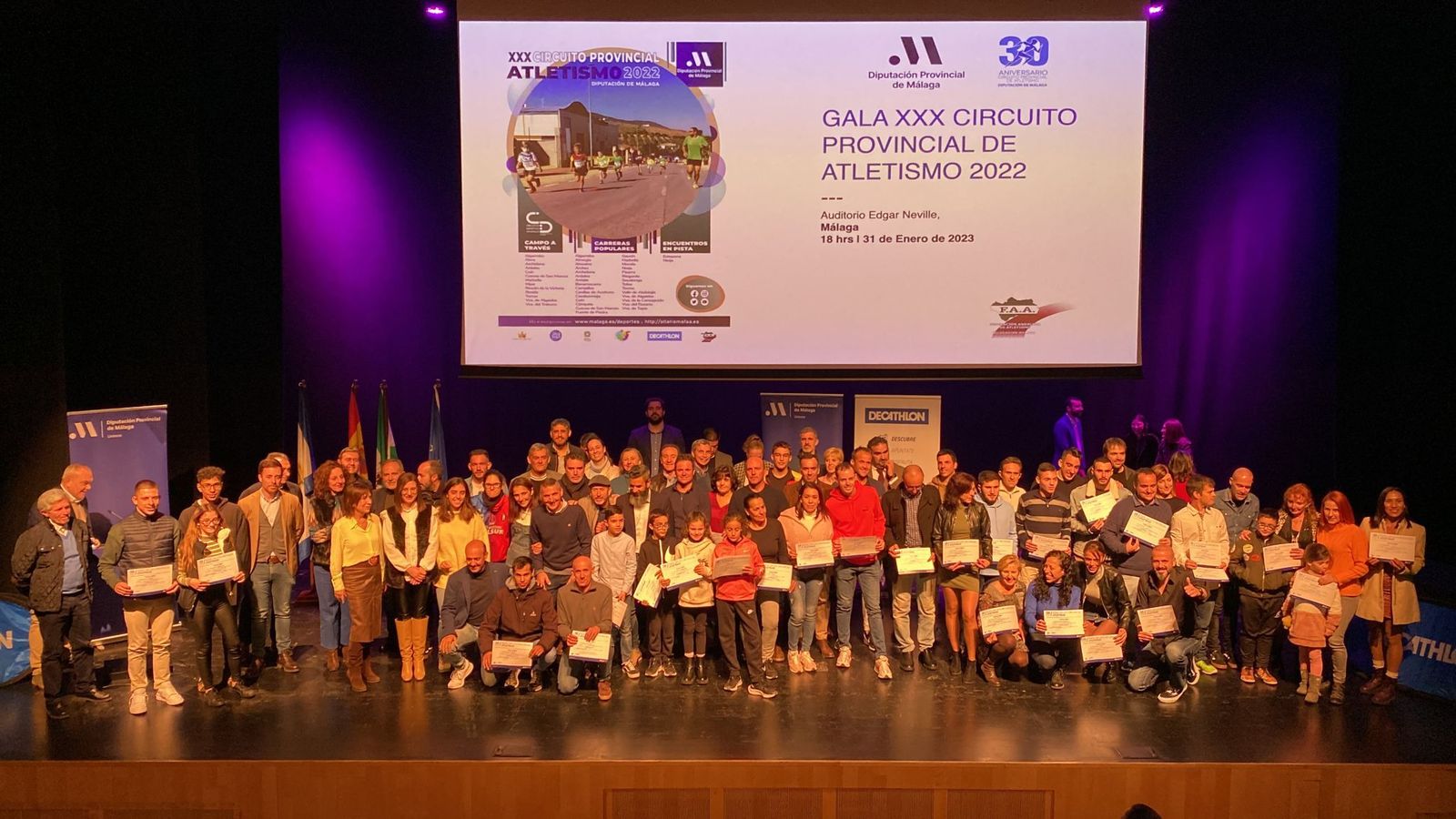 El Circuito Provincial de Atletismo se clausuró tras reunir a 7.800 deportistas.