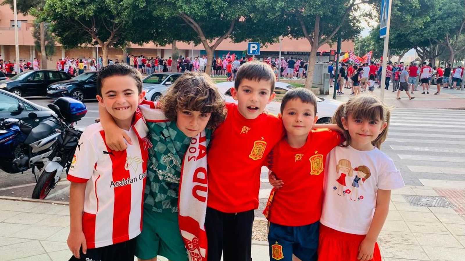 Mario, Dani, Héctor, Darío y Nerea.