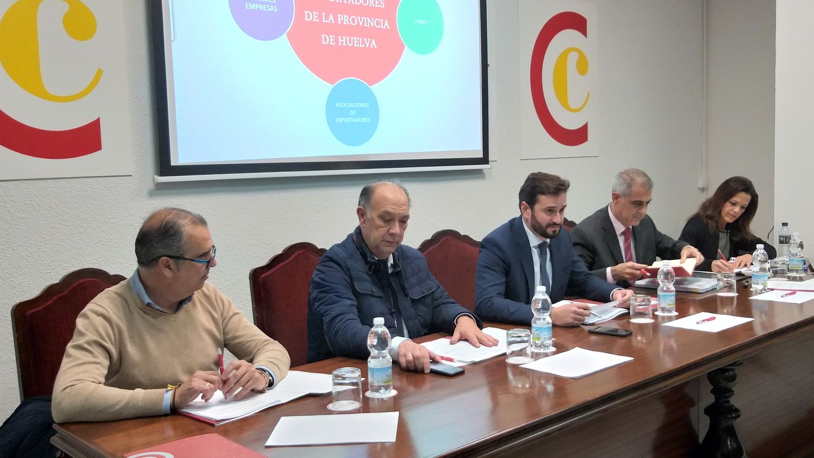 Pleno de la Cámara de Comercio, impulsora de la iniciativa del manifiesto en favor del CEUS.