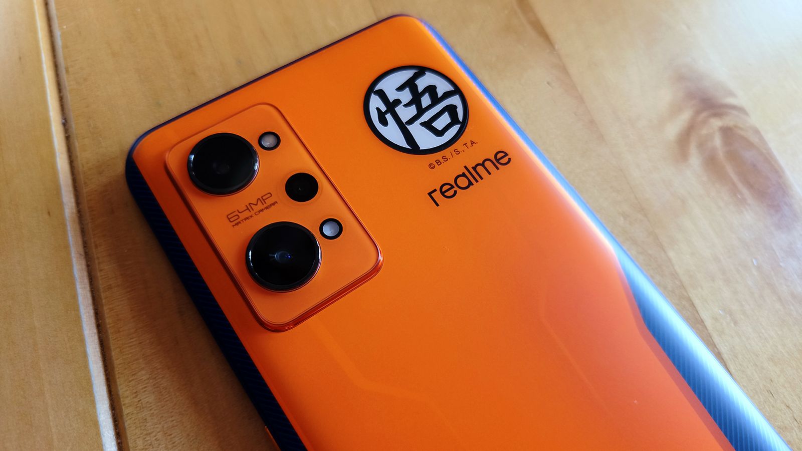 Realme GT NEO 3T Dragon Ball Edition