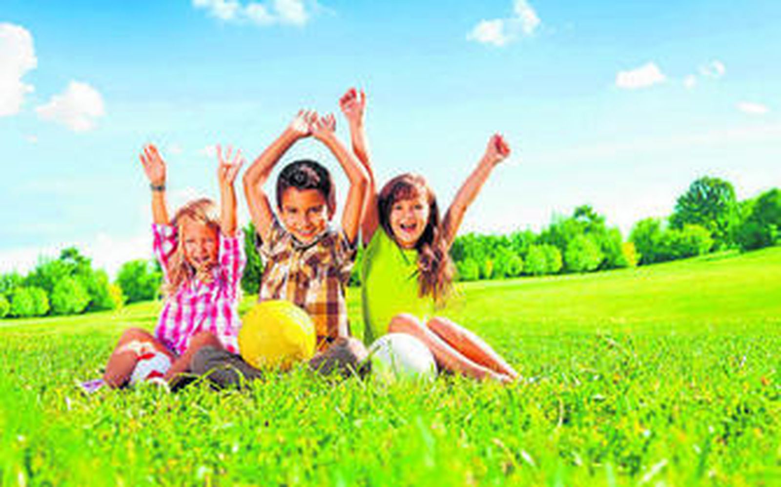 Los niños se divierten en compañía de sus vecinos con el servicio 'Padres en contacto' que ofrece este espacio web