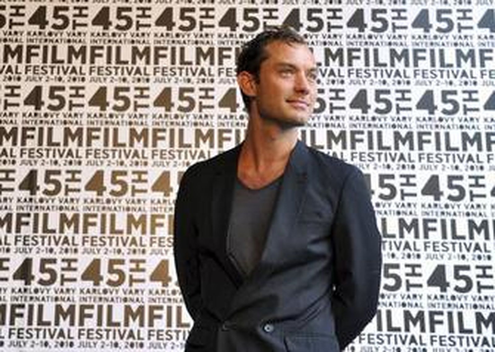 Jude Law formará parte del jurado presidido por Robert de Niro.