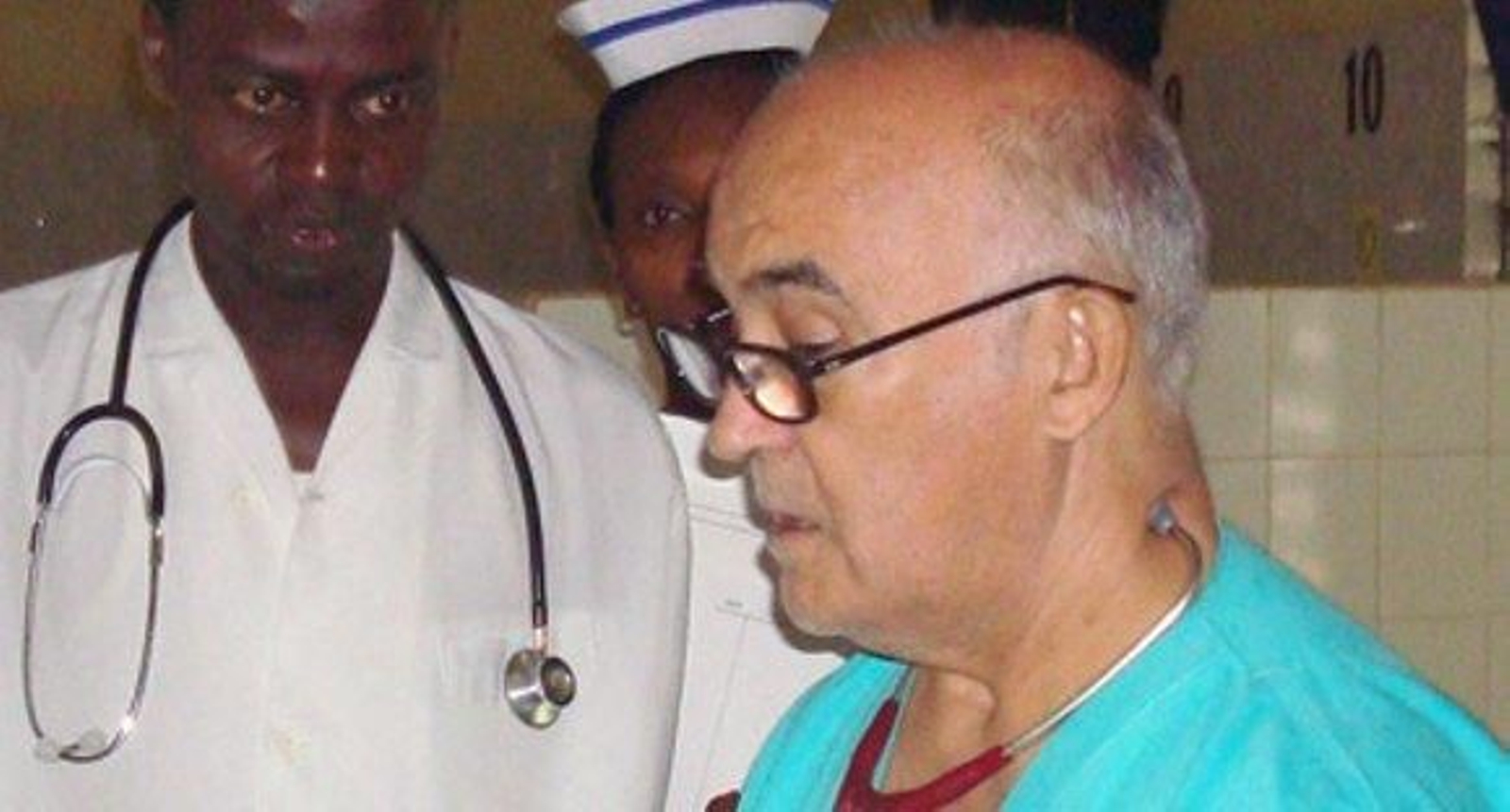 El Gobierno repatriará a un ciudadano español infectado con Ébola en Sierra Leona