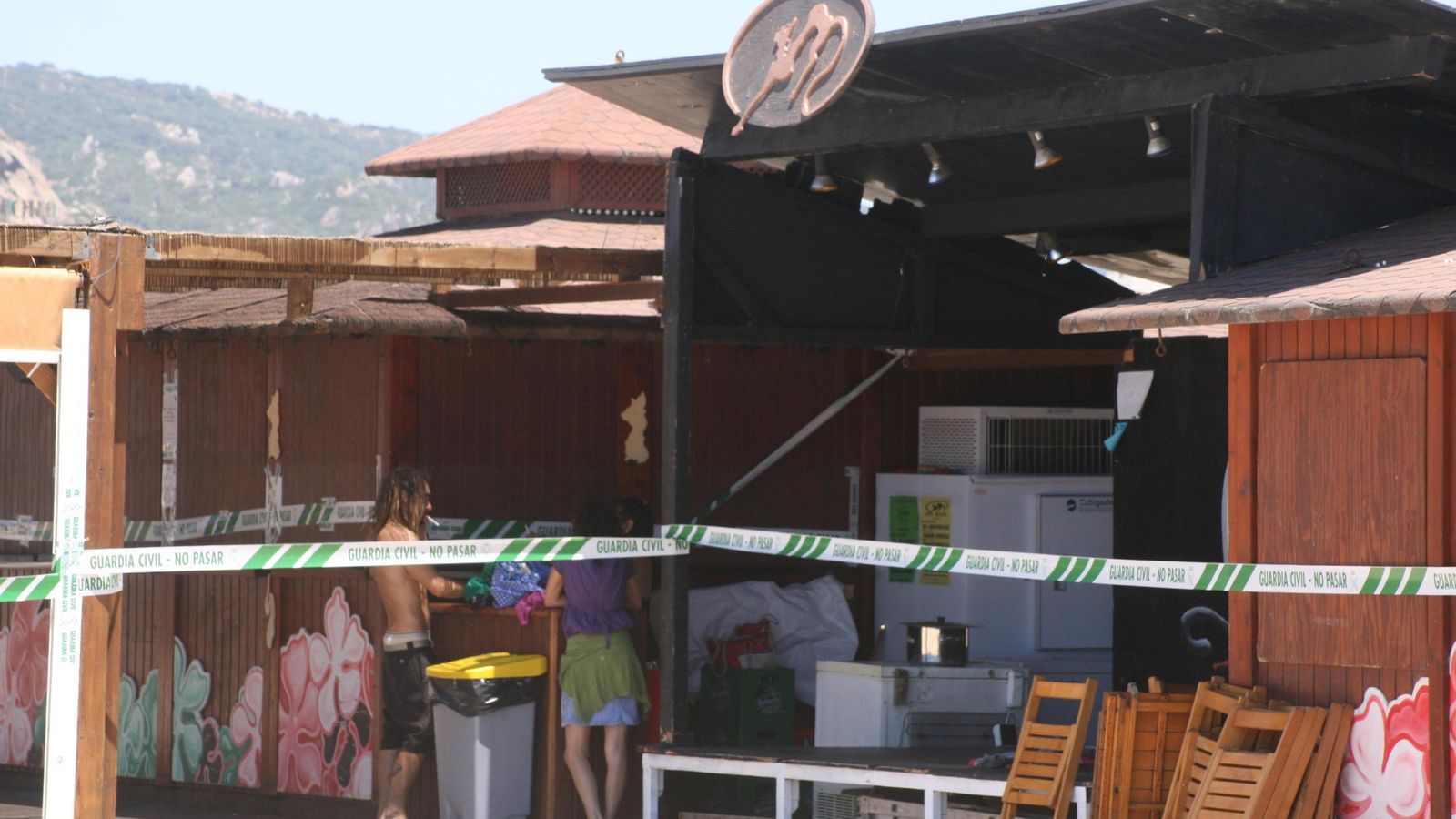 Precinto de la Guardia Civil en el chiringuito La Gata en 2009