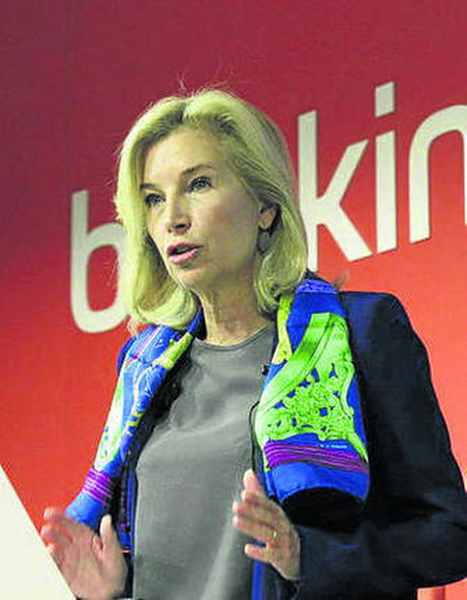 María Dolores Dancausa.