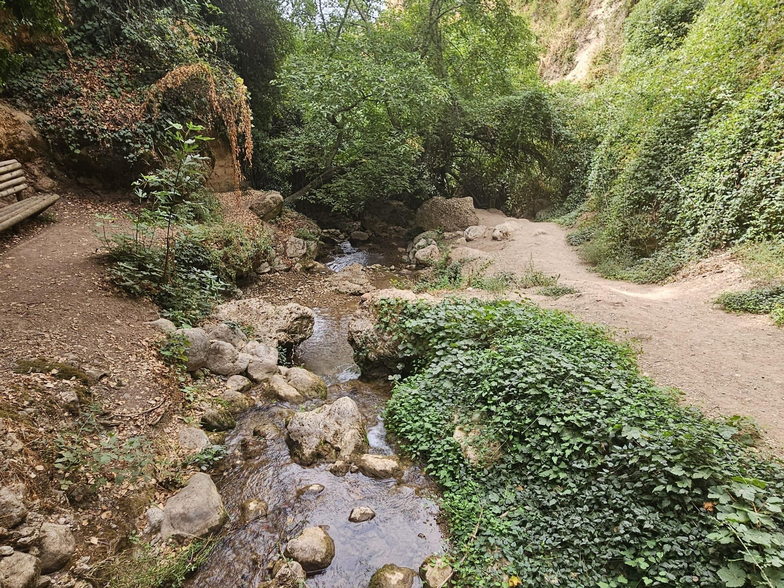 Así está en septiembre la preciosa cascada que puedes ver en Jaén