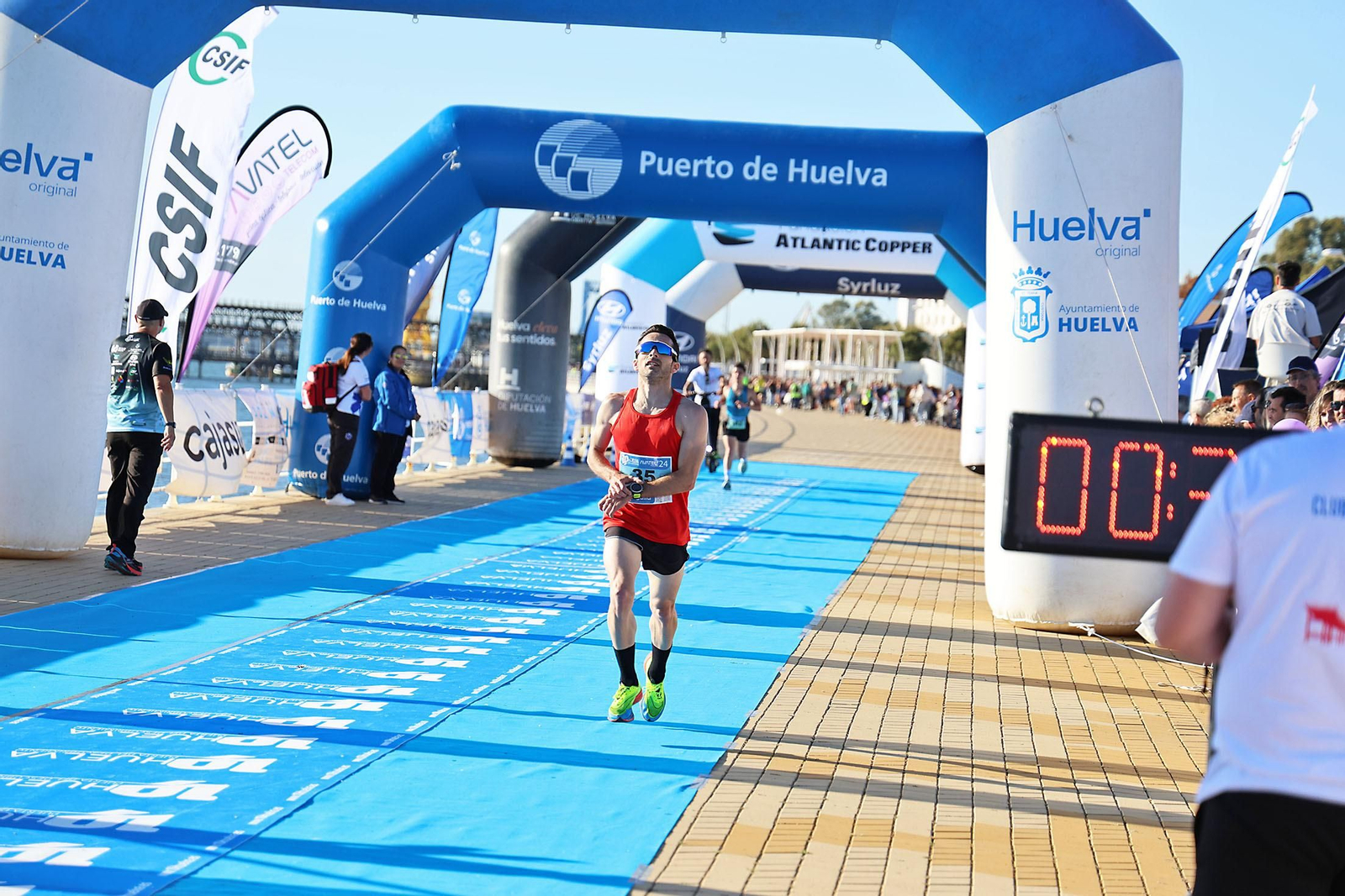 Imágenes de la 10K Huelva Avatel Telecom 'Puerta del Descubrimiento'