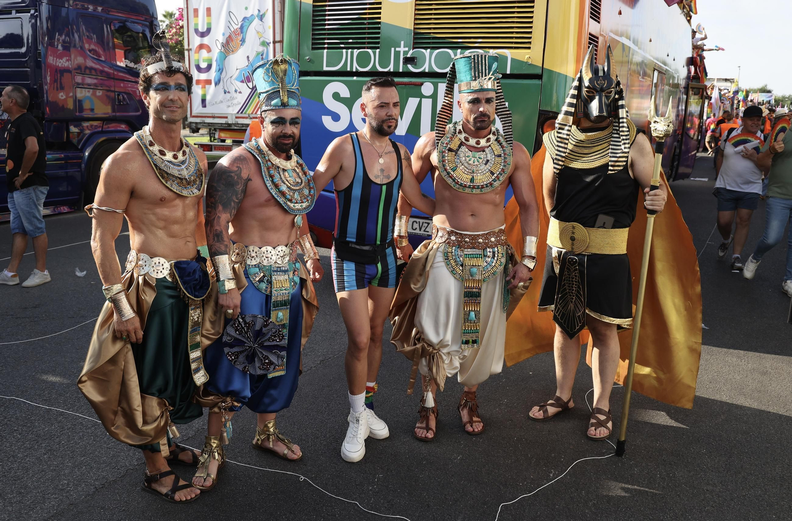 Las fotos de la cabalgata del Orgullo LGTBIQ+ en Sevilla