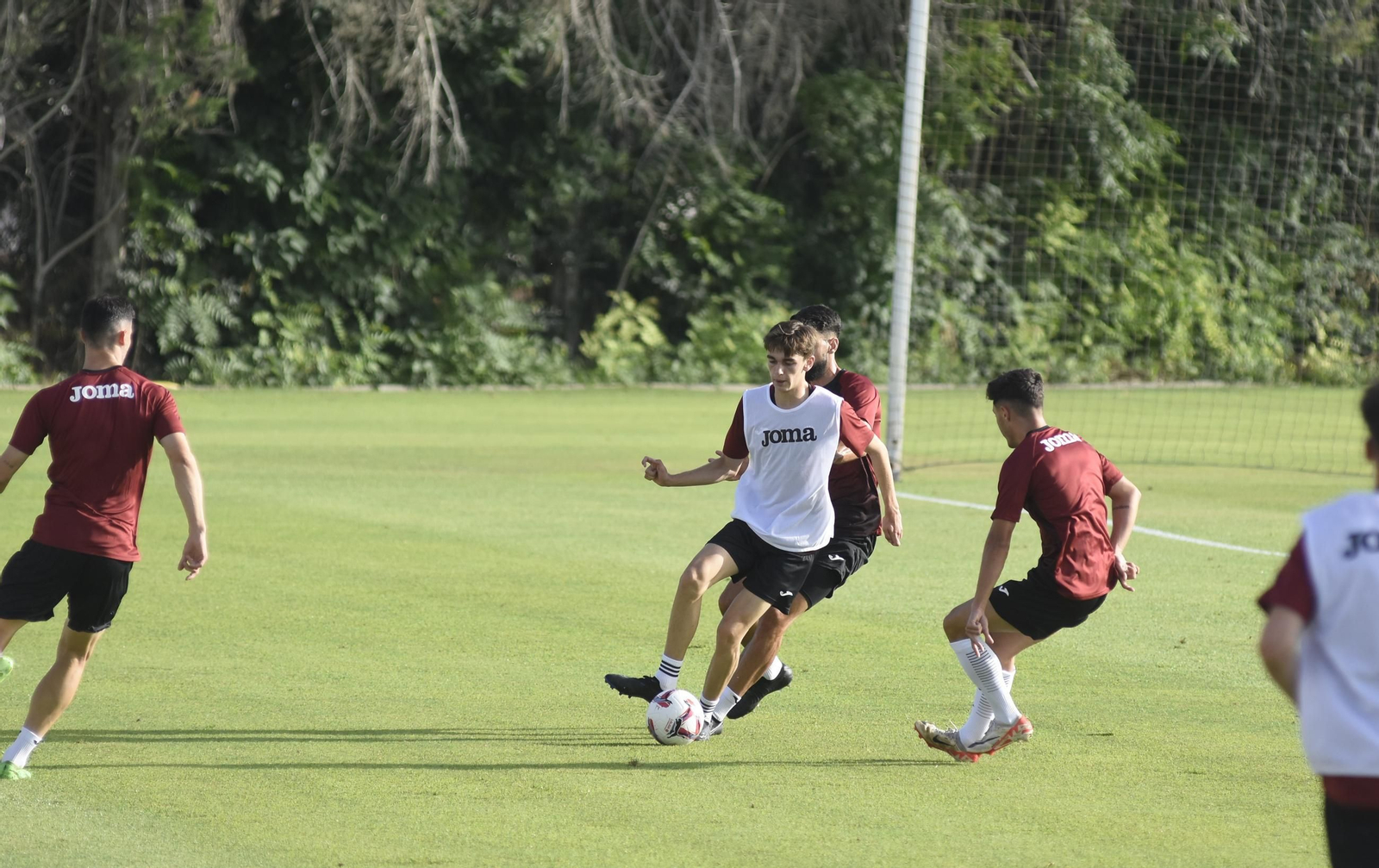 Las mejores fotos del partidillo entre el Córdoba CF y el Córdoba B en la Ciudad Deportiva