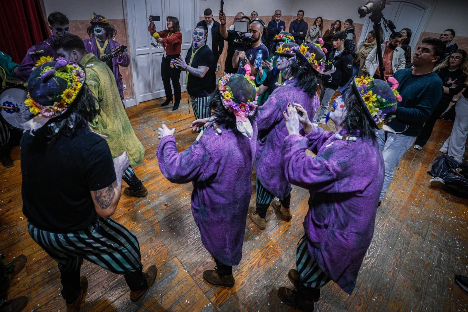 Búscate entre las mejores imágenes de la cuarta semifinal del COAC 2026