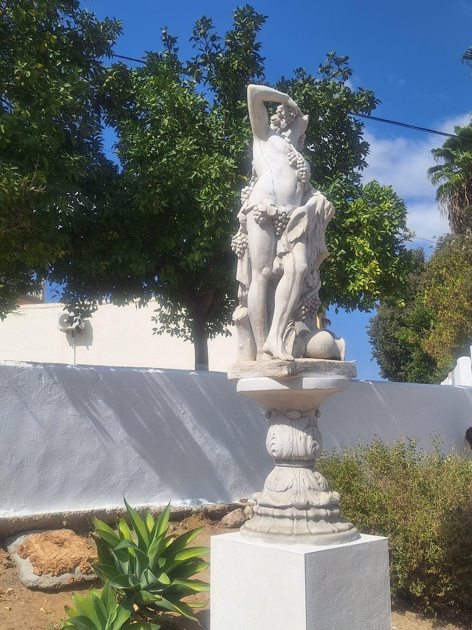 Escultura dedicada al dios Baco en Mesas de Asta.
