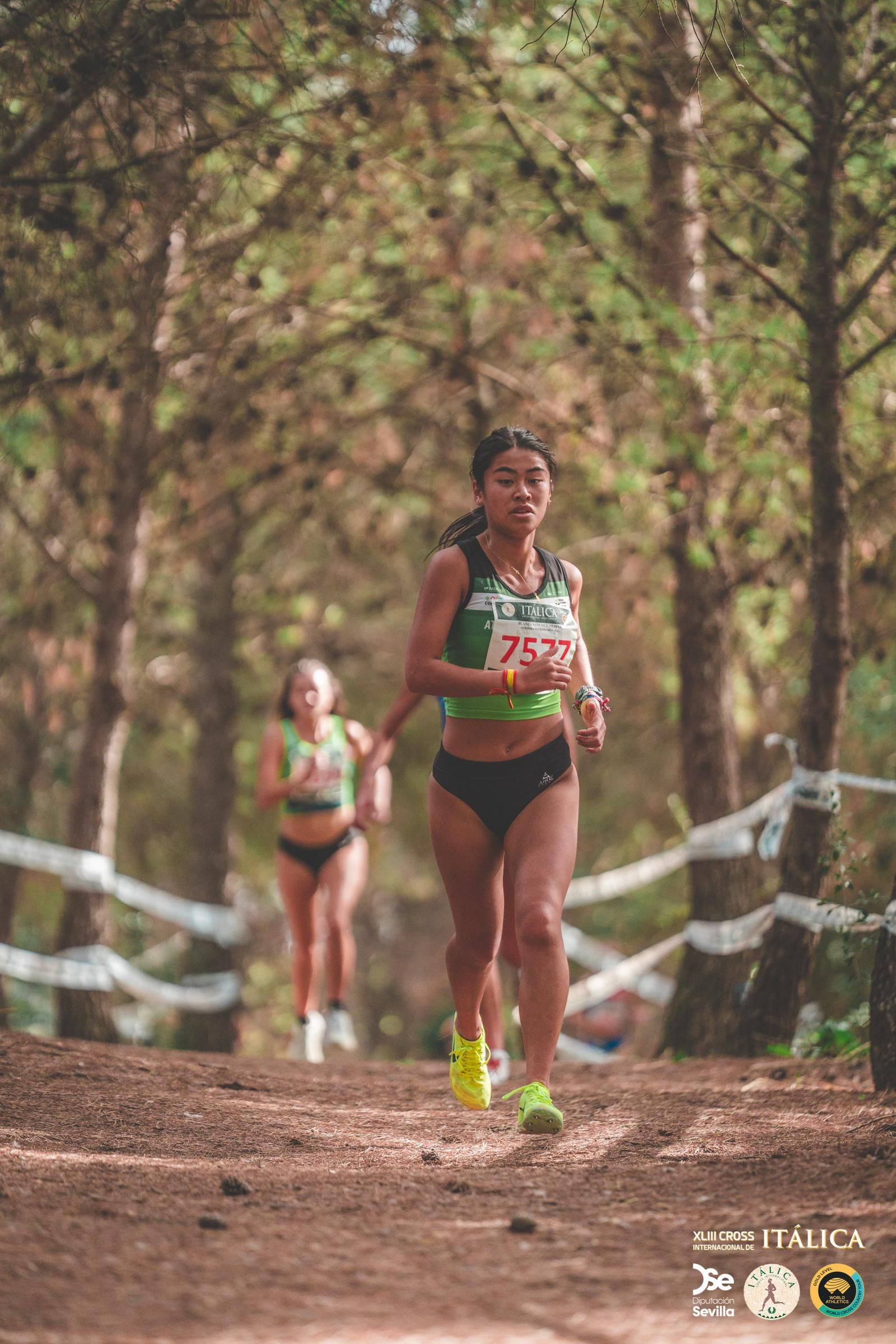 Búscate en las fotos del Cross de Itálica 2025 | 4