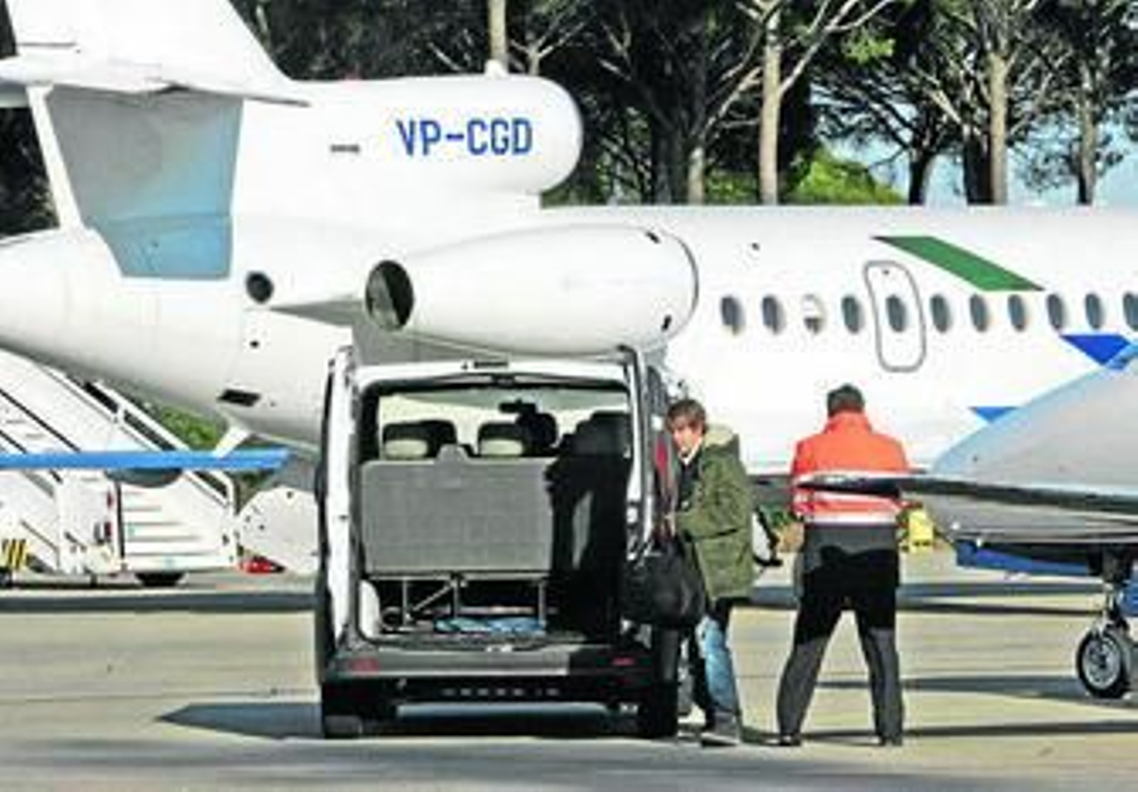 Un jets en la plataforma del aeropuerto jerezano.