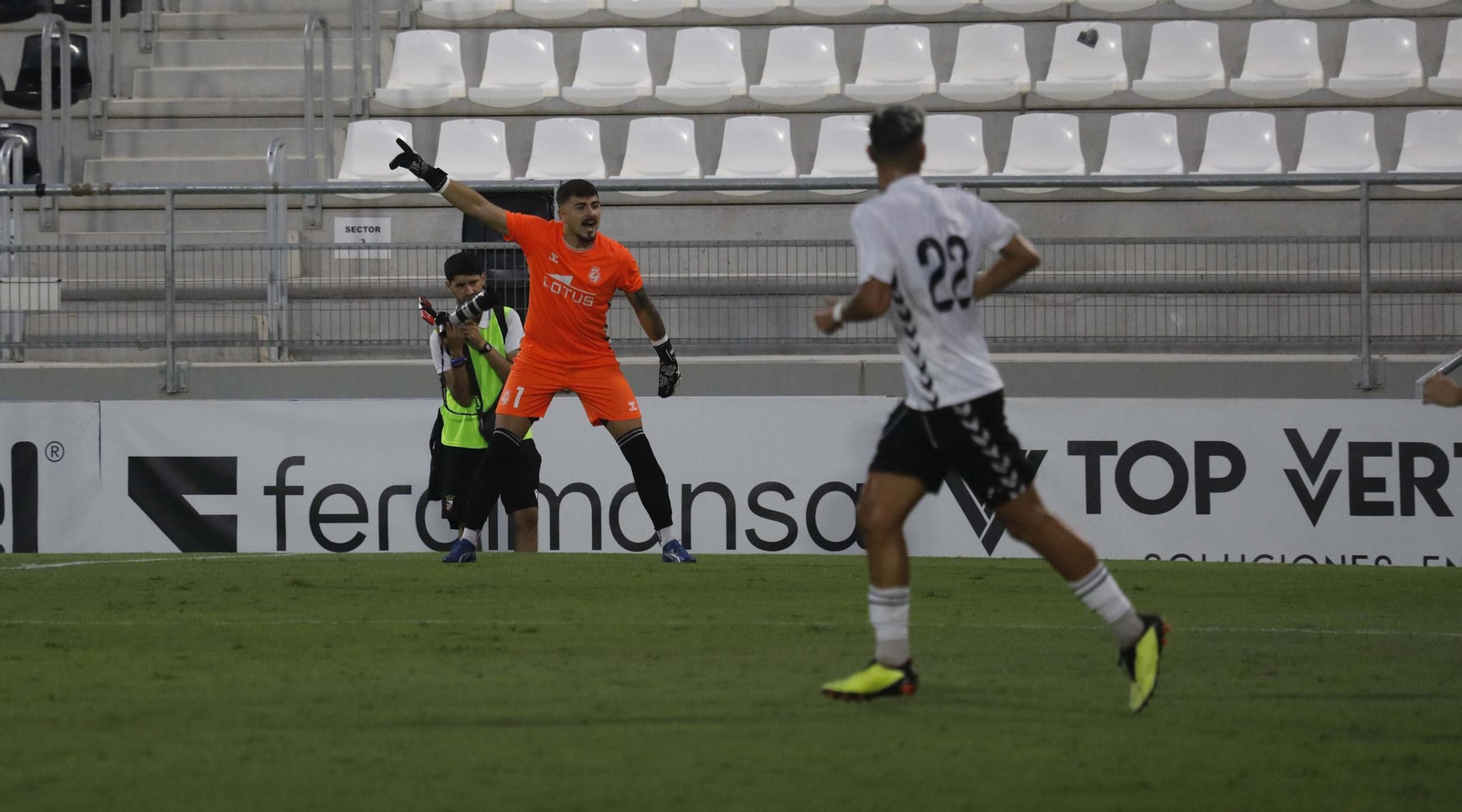 Las fotos del Balona-AD Ceuta de pretemporada en el Ciudad de La Línea (0-1)