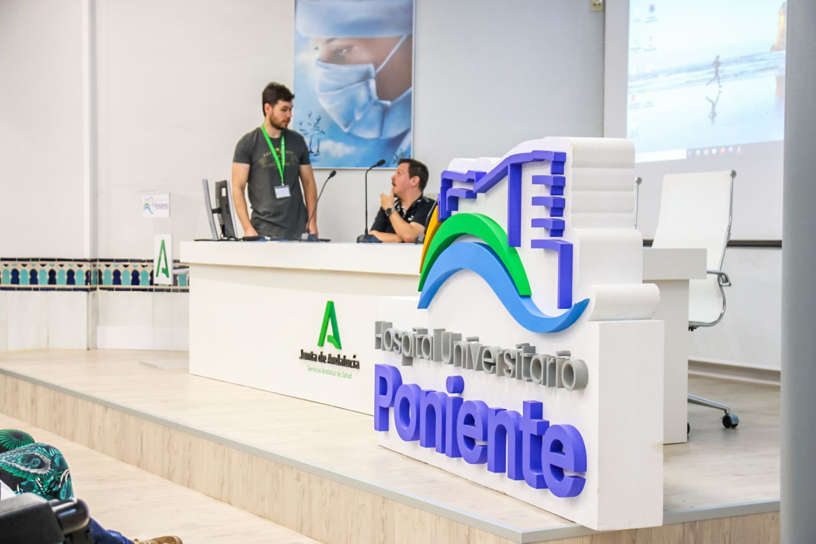 Acto de bienvenida de 28 nuevos residentes a la comarca del Poniente, en imágenes