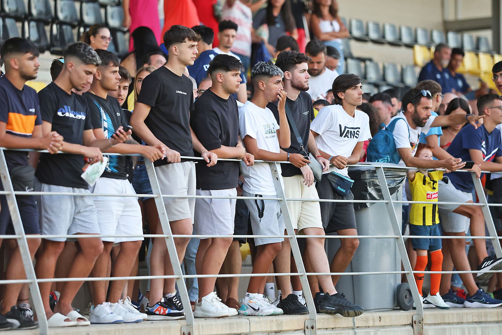 Imágenes del Trofeo de la Bella entre el San Roque de Lepe y el Recreativo de Huelva