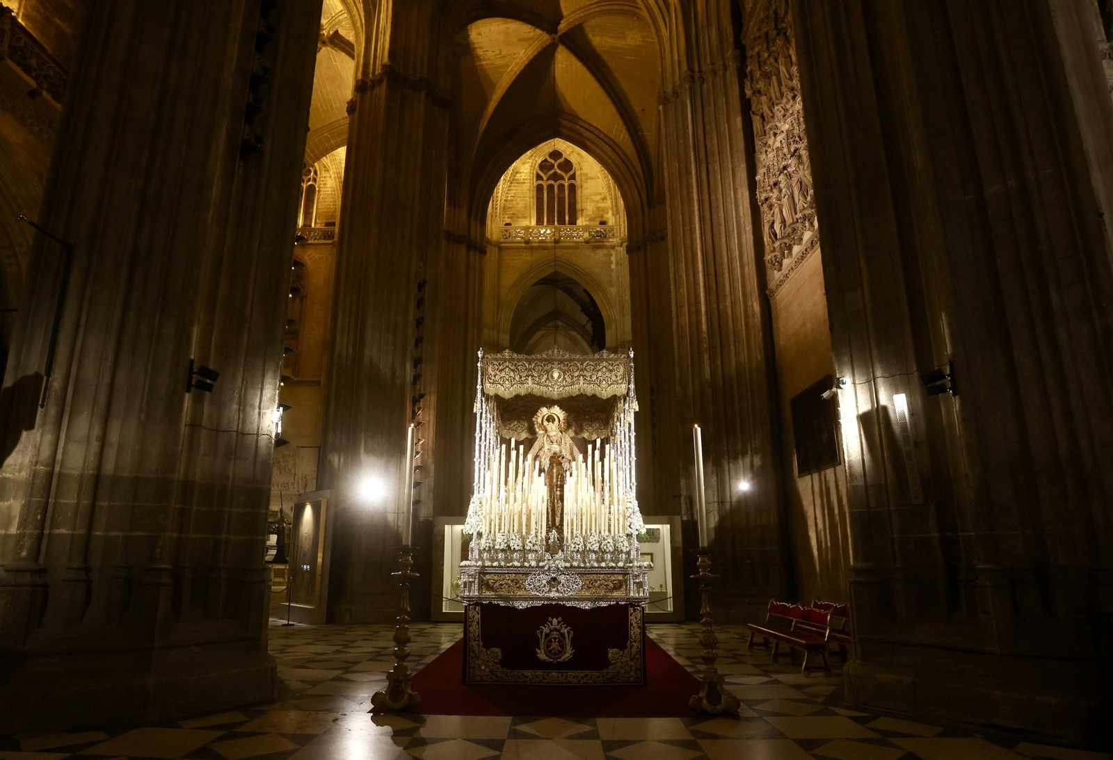 exposición "SEDES HISPALENSIS: FONS PIETATIS». LA CATEDRAL DE SEVILLA, FUENTE DE PIEDAD"