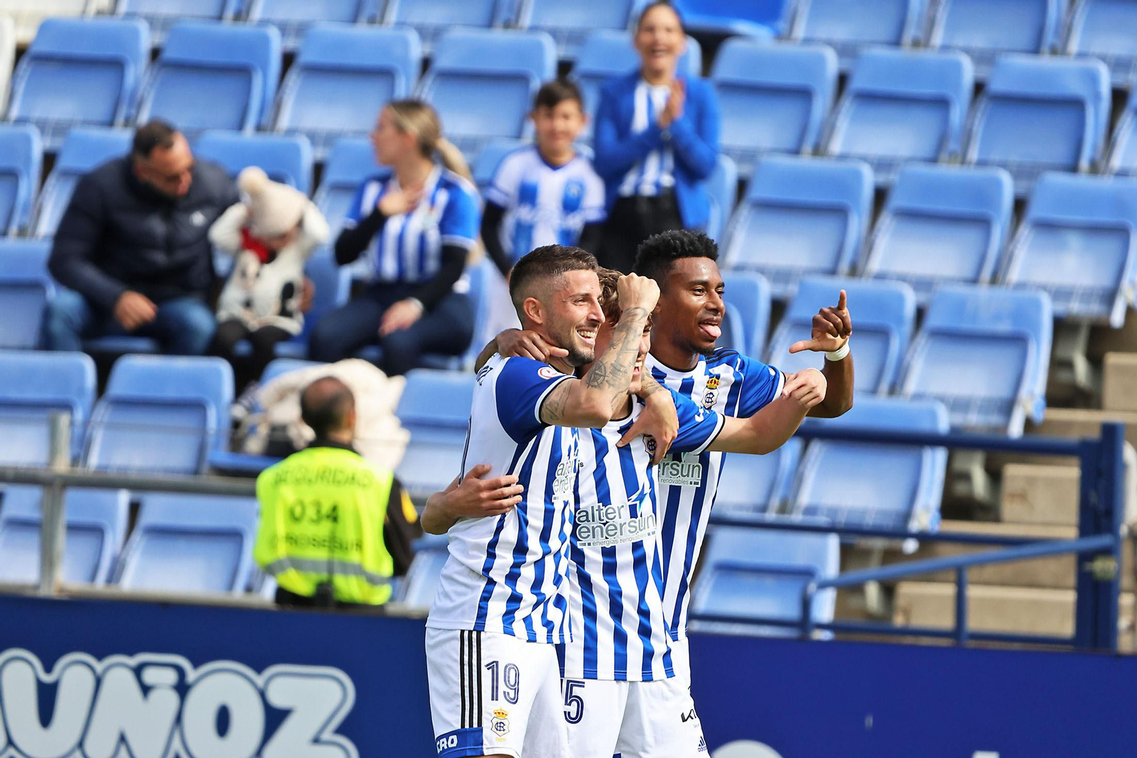 Imágenes del encuentro entre el Recreativo de Huelva y la AD Ceuta FC