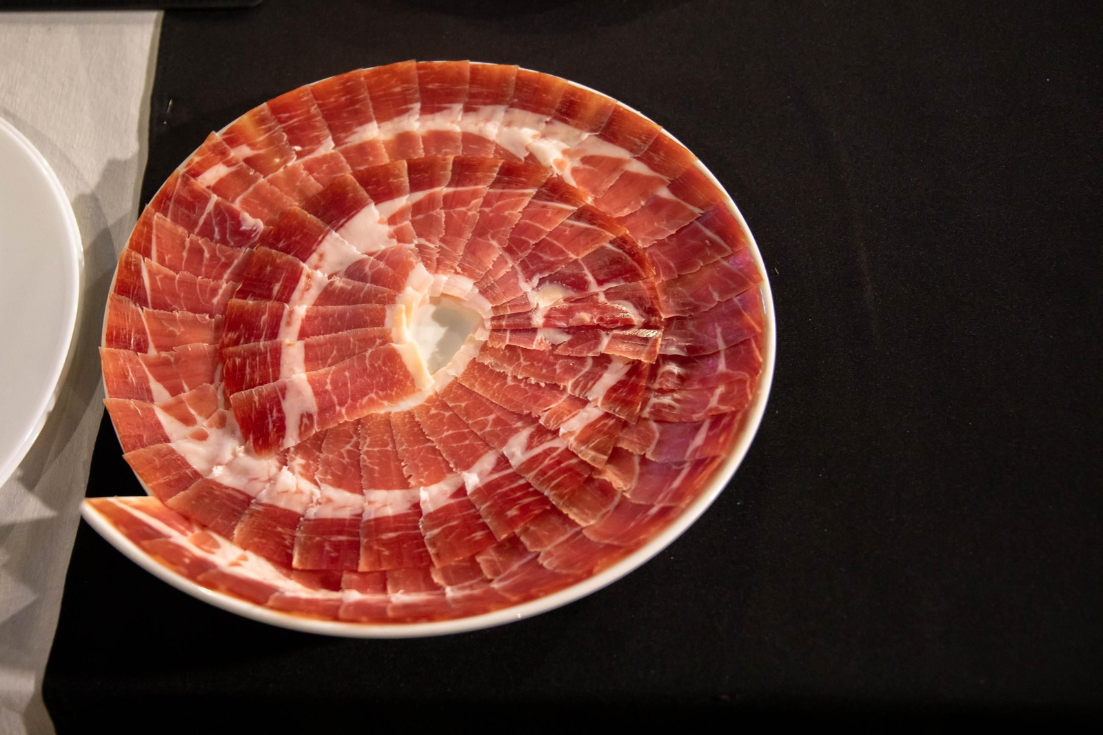 Concurso de cortadores de jamón en Serón, en imágenes