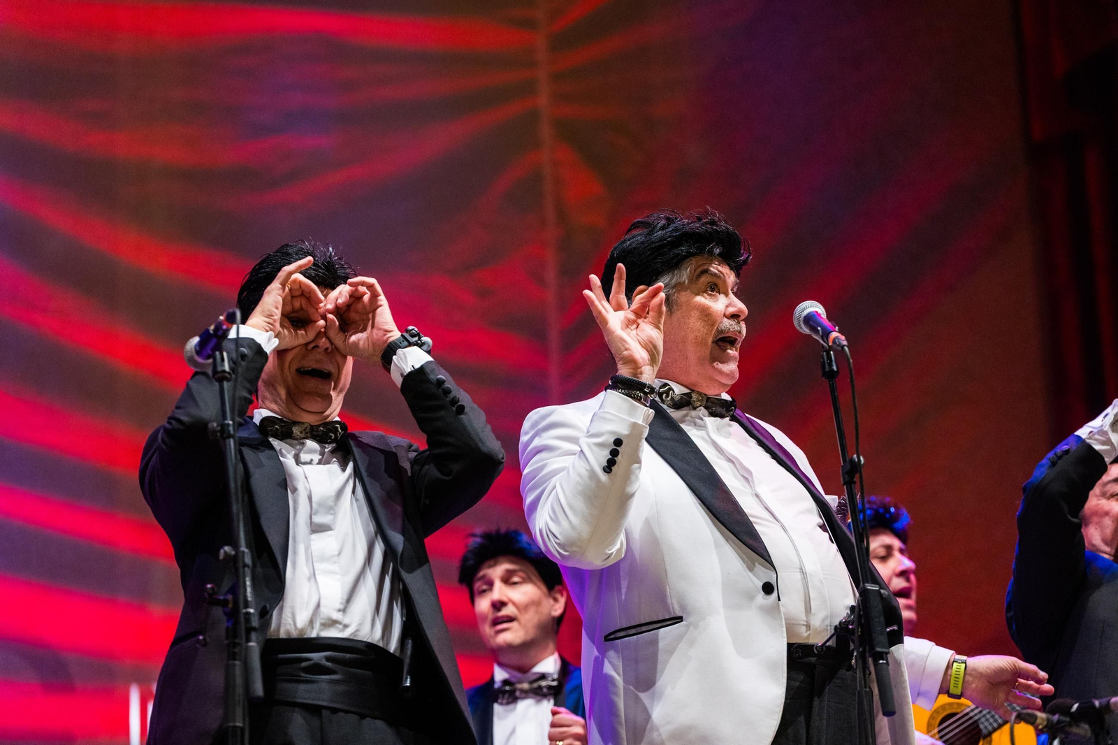 El Carnaval, de vuelta a la plaza del Rey de San Fernando: la chirigota del Yuyu abre el fin de semana