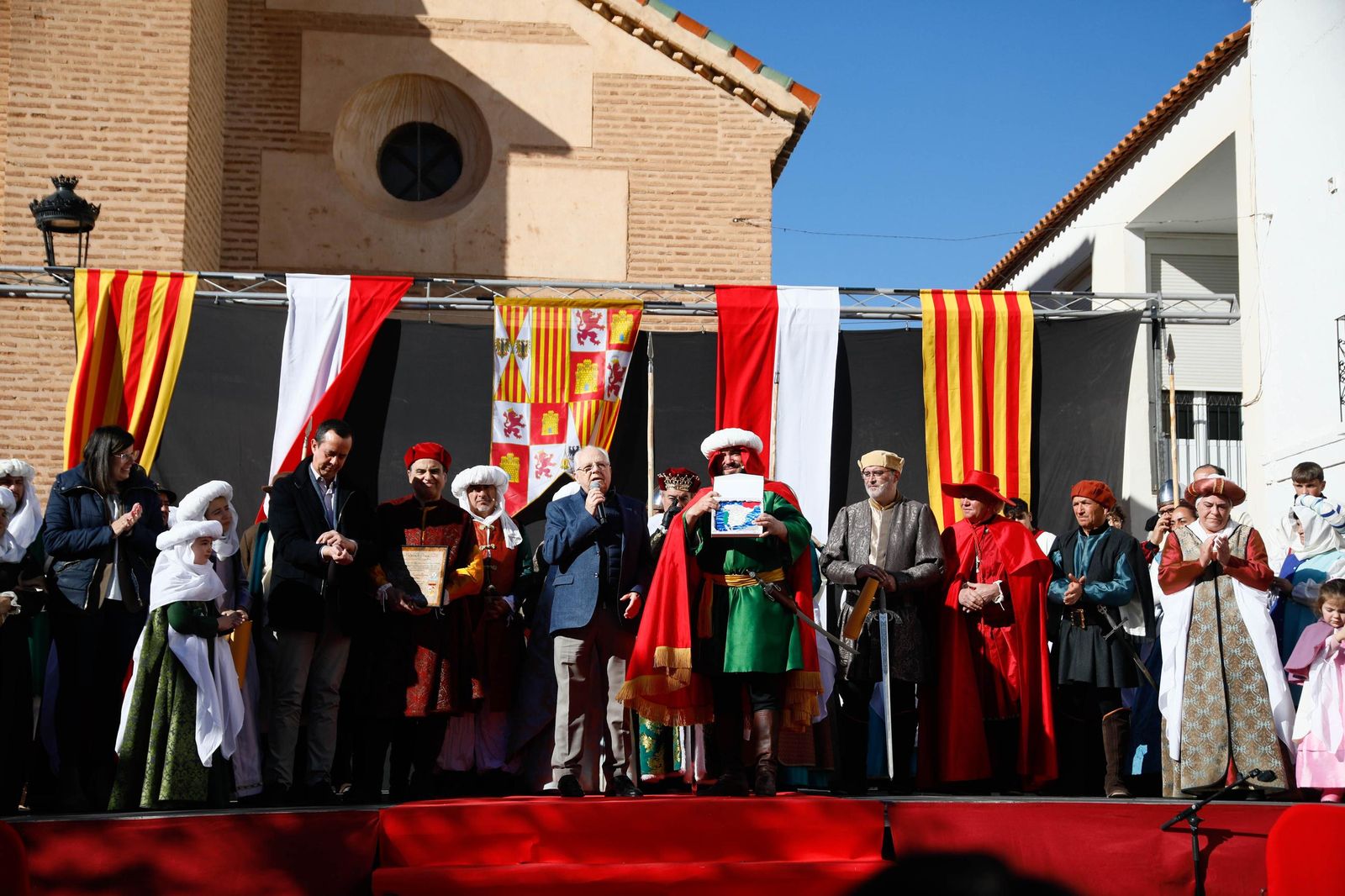 La Recreación de la Pernoctación de los Reyes Católicos en Fiñana, en imágenes