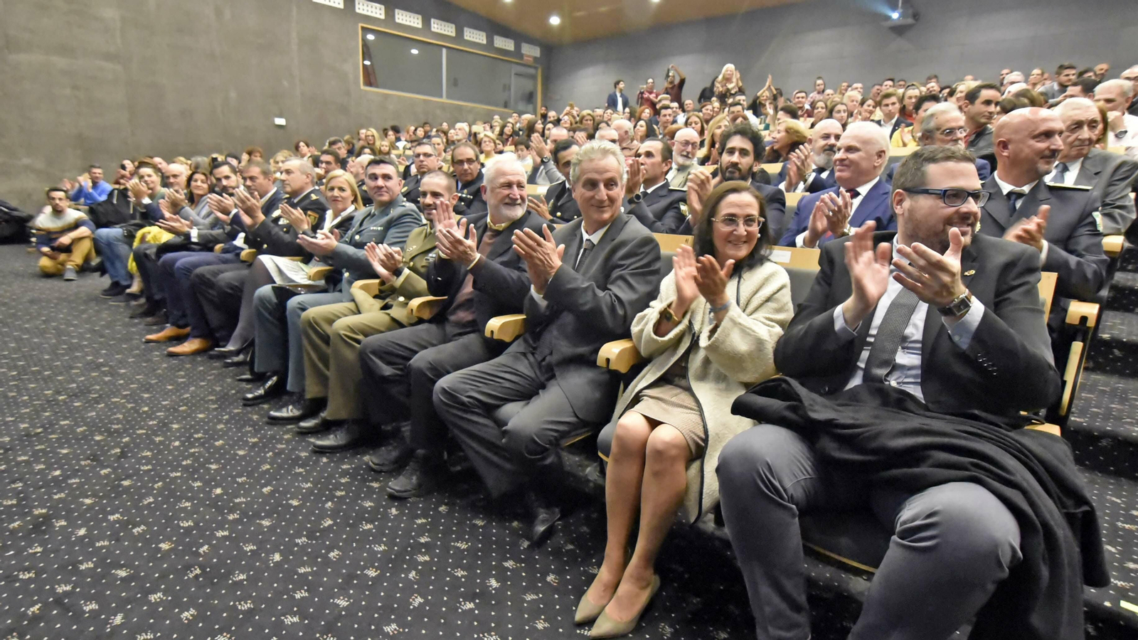 Las fotos de los reconocimientos a la Policía Local de La Línea