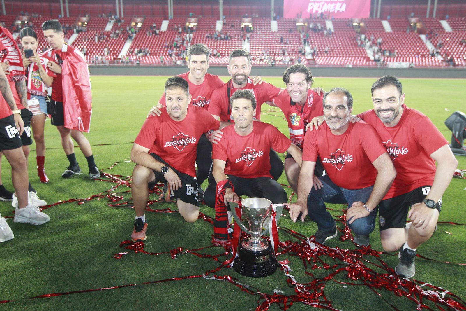 Las imágenes de la fiesta del ascenso de la U.D. Almería en el Estadio Mediterráneo.