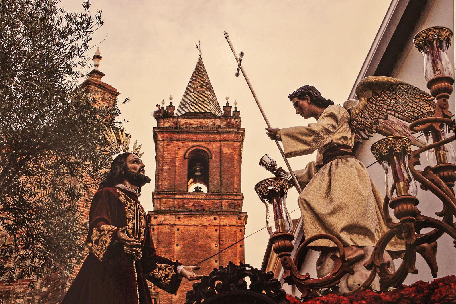 Inauguración de la Exposición de fotografías Huelva, provincia cofrade de Huelva Información en la Diputación de Huelva