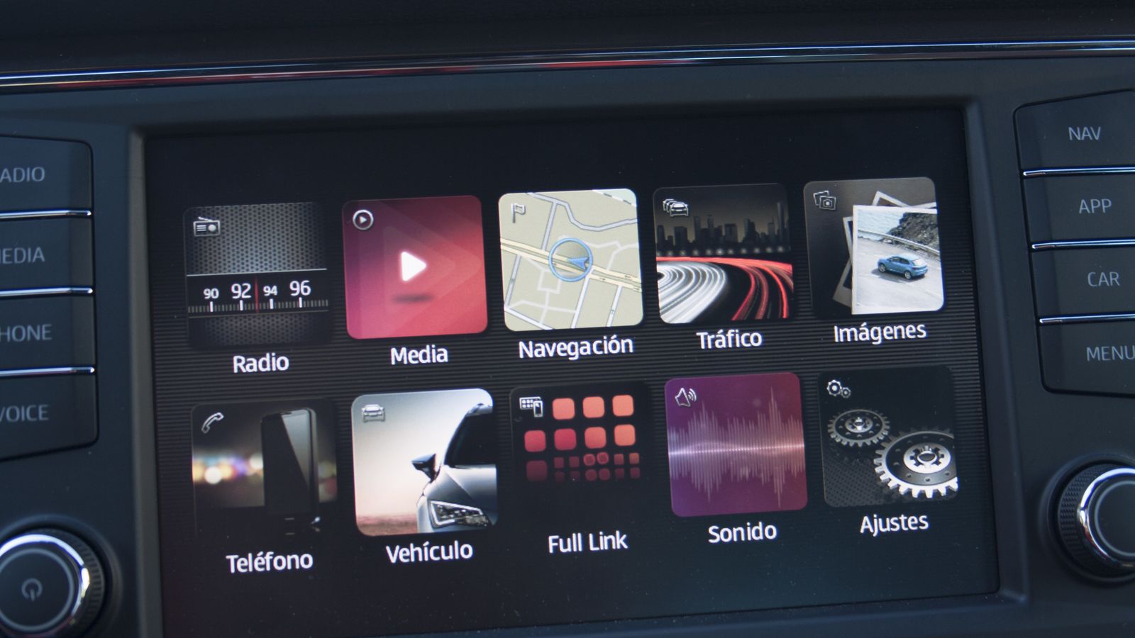 La pantalla táctil es uno de sus grandes atractivos.