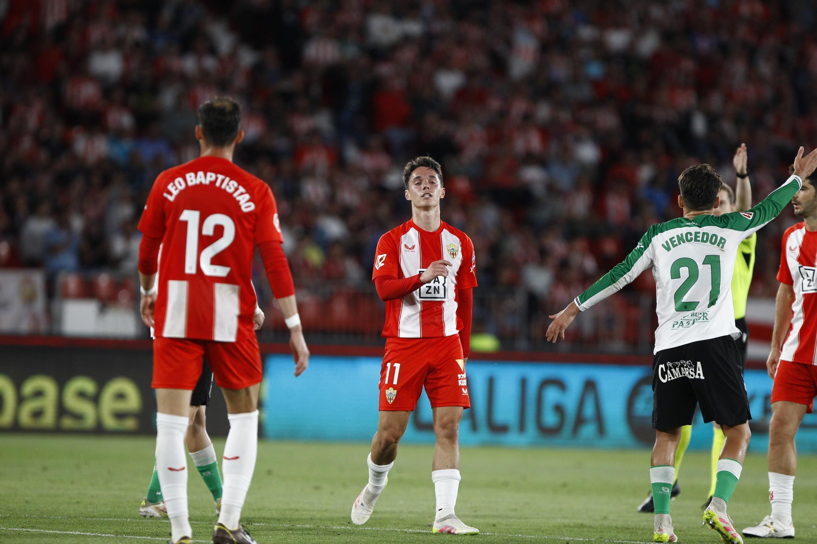 U.D. Almería-Racing de Santander, en imágenes