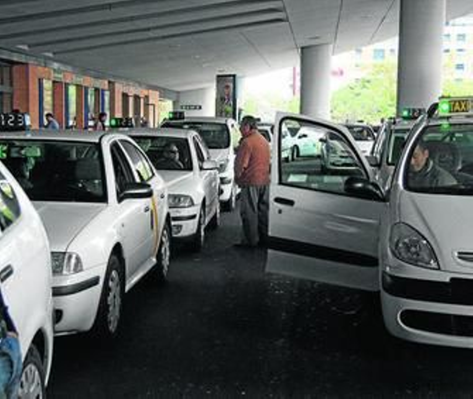Parada de taxis en Santa Justa.
