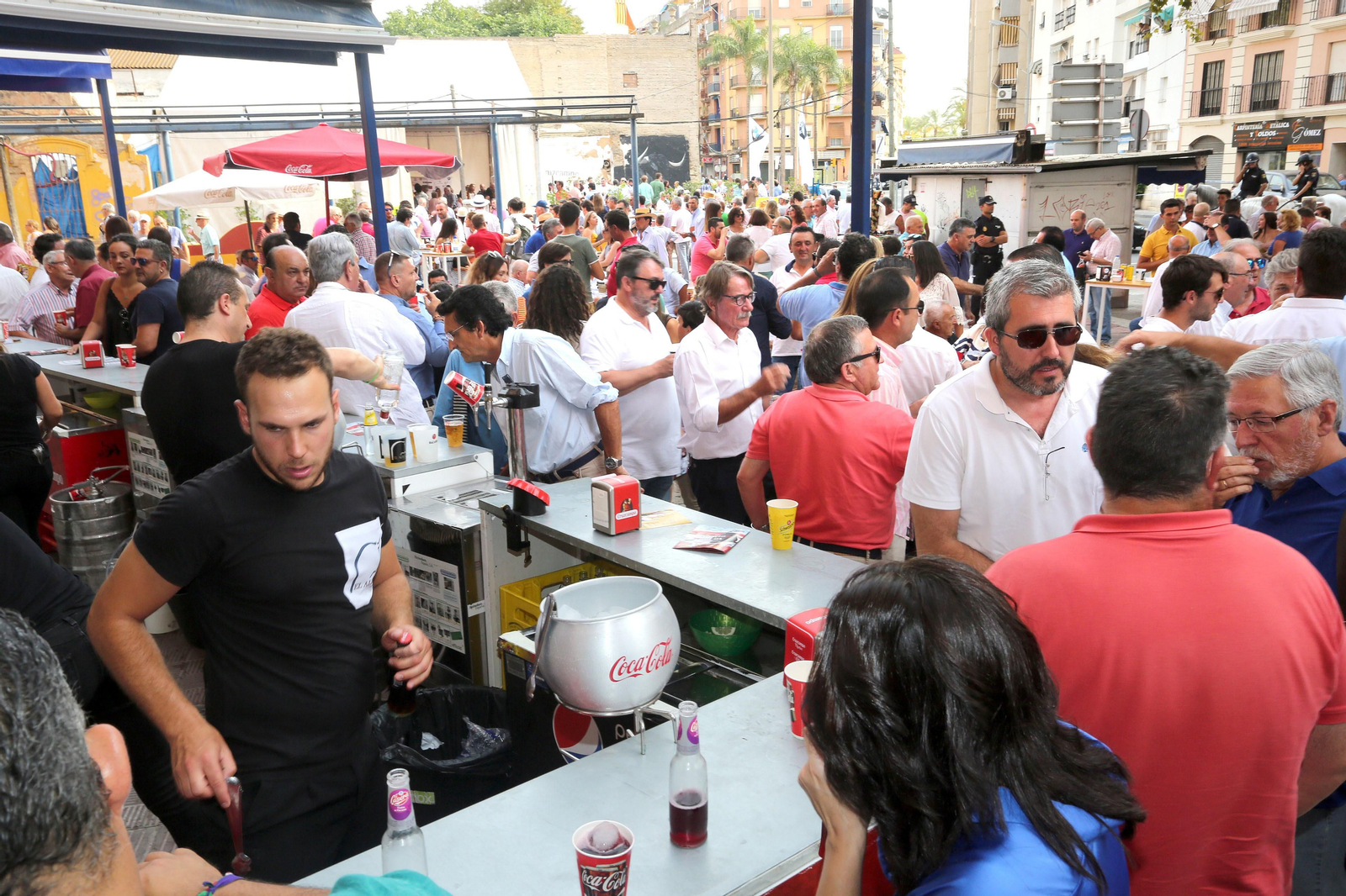 Ambiente en la Plaza de Toros de la Merced