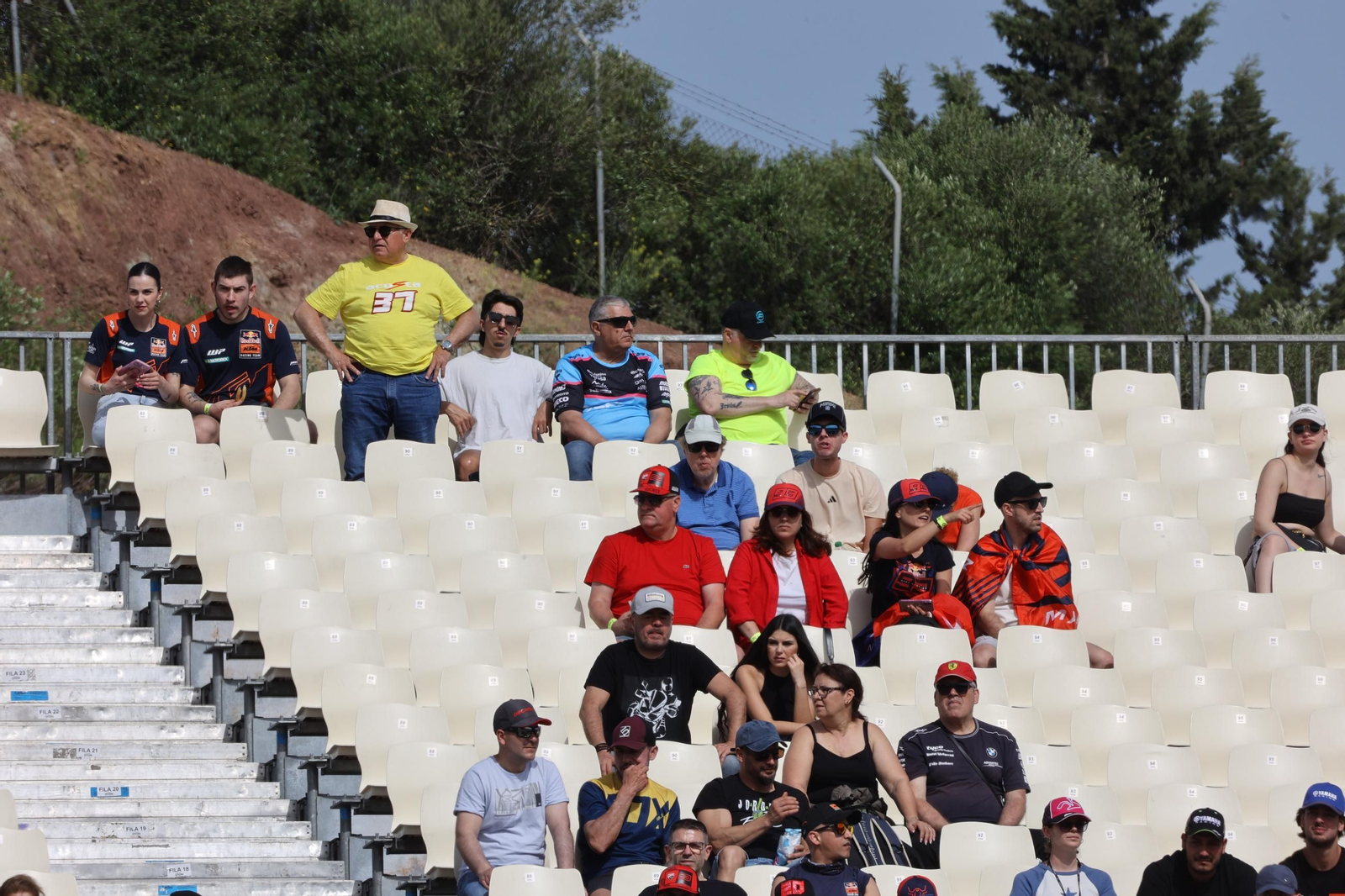 Ambiente del viernes en las gradas del Circuito de Jerez - Ángel Nieto