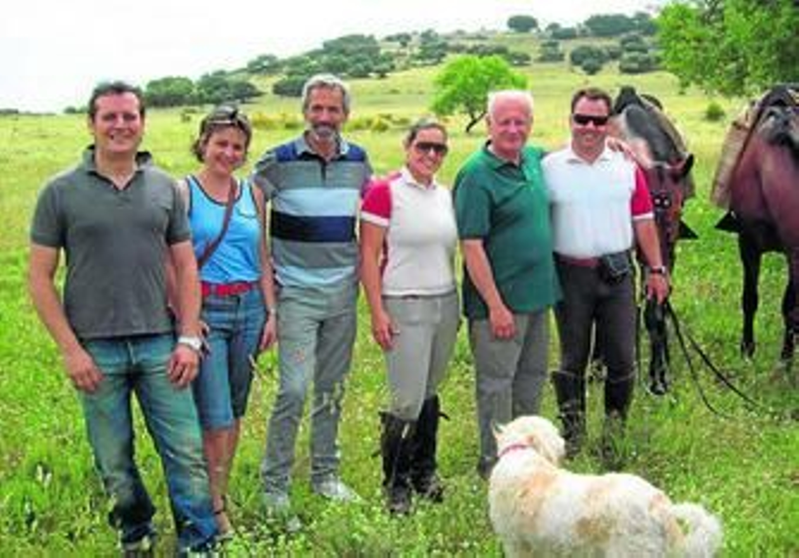 Parte del equipo de rodaje en la zona zuhereña del Parque Natural de la Subbética.